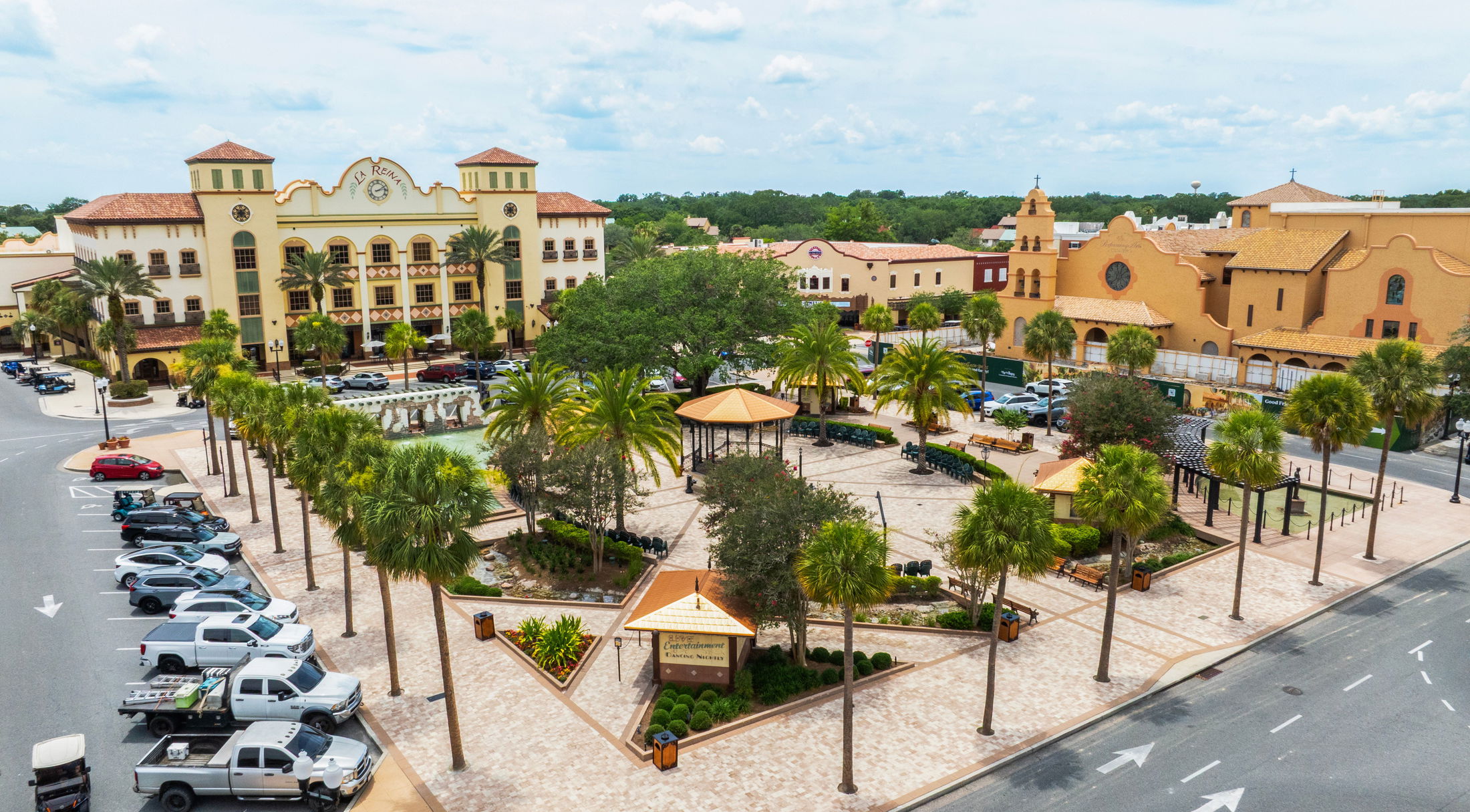 the villages shopping area near lady lake, fl