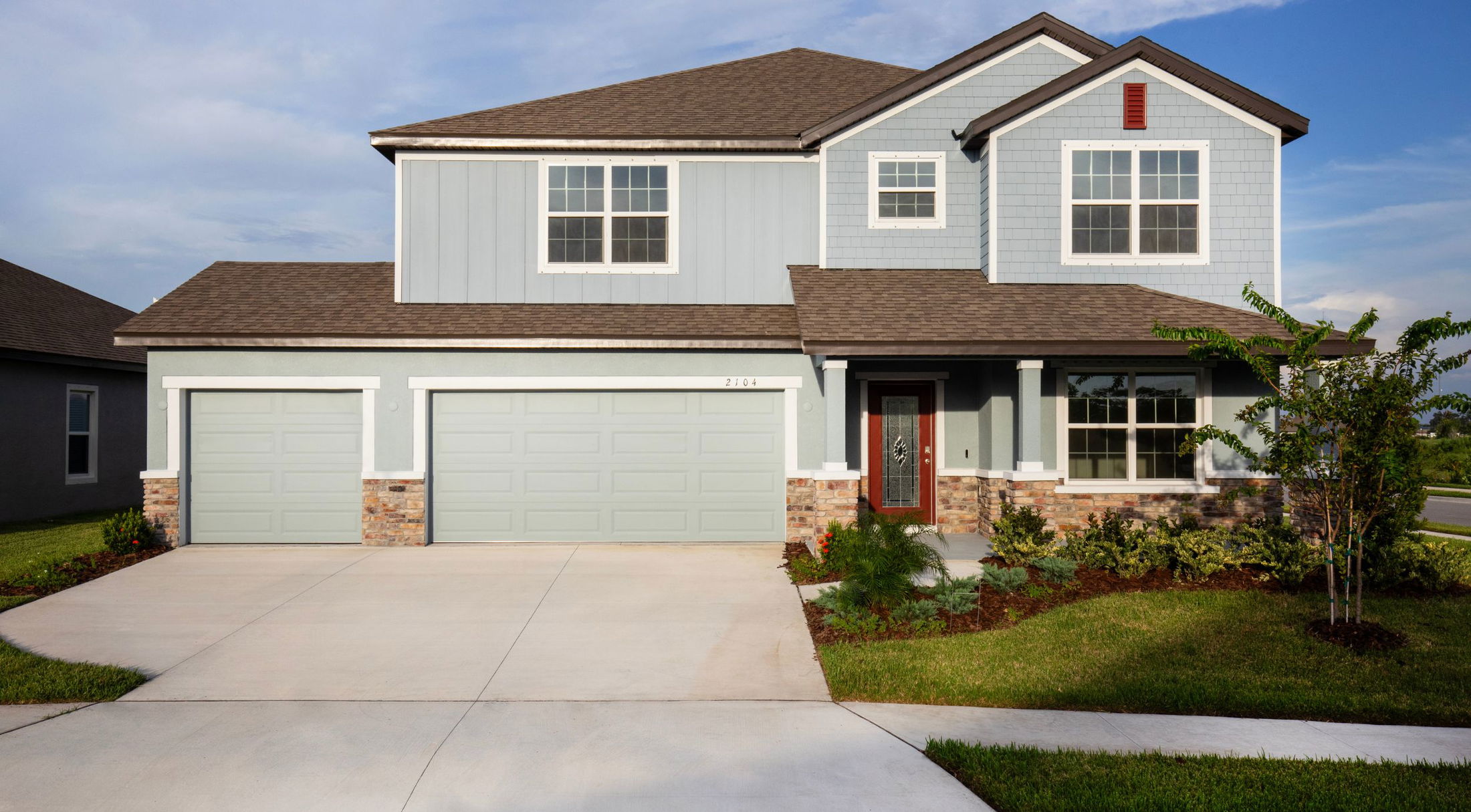 2-story home for sale in lakeland, fl