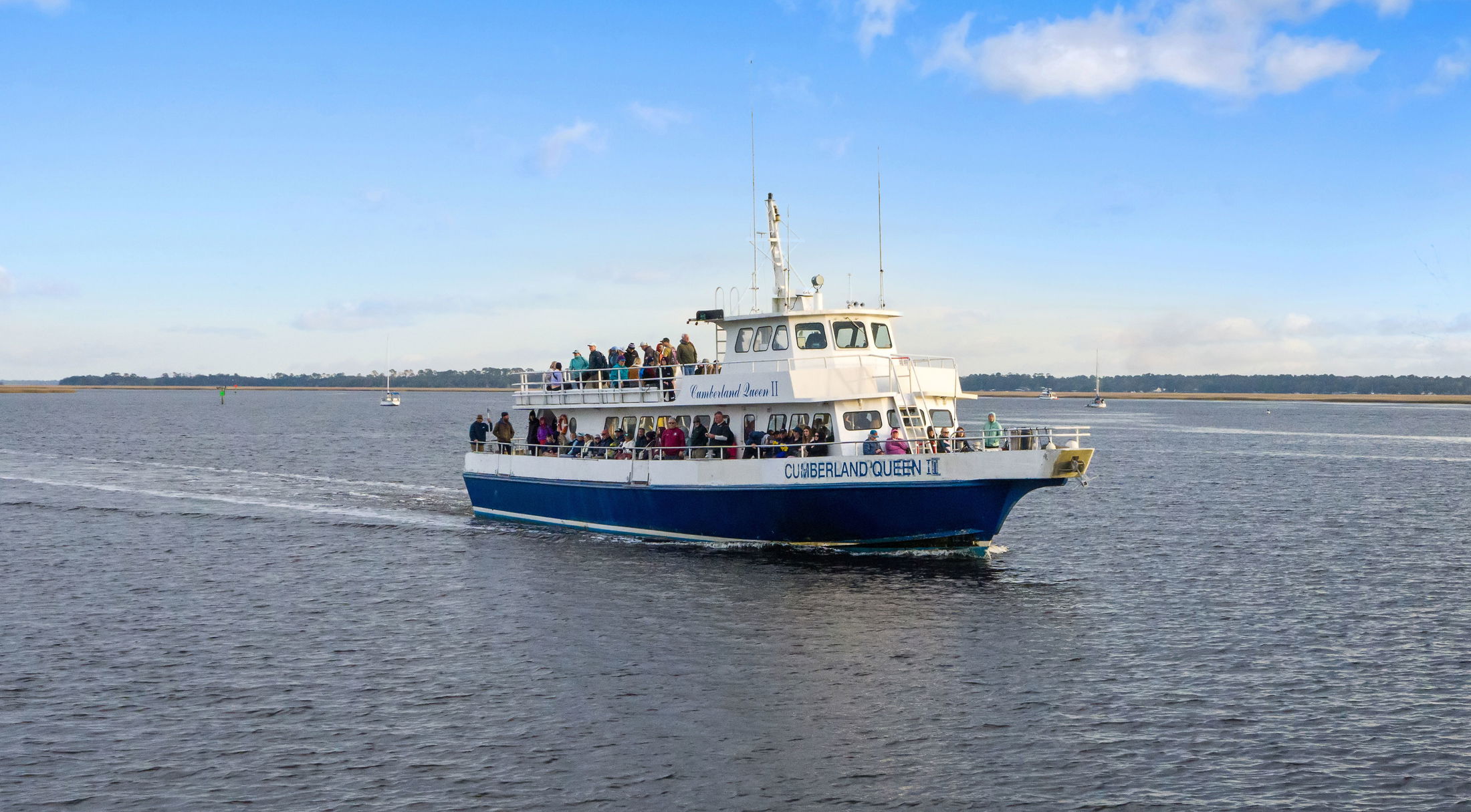 a ferry crossing the water to cumberland island