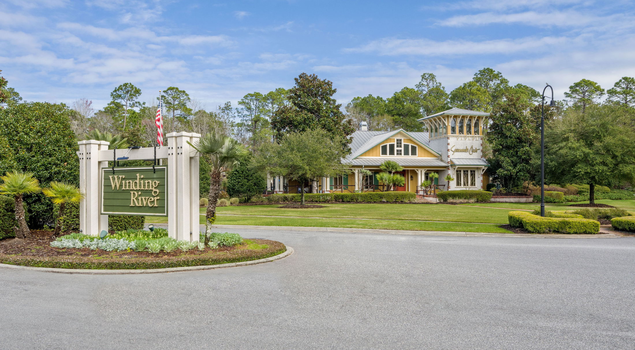 winding river entrance monument in st. marys, ga